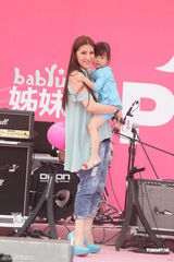 组图：胡瓜女儿称李进良尽父责 陶晶莹为女性发声