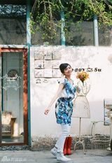 组图：刘惜君杂志写真曝光 清新装扮展夏日气息