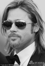 组图：皮特戛纳走秀长发黑超显帅气