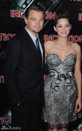 幻灯图集：《盗梦空间》巴黎首映 歌迪亚性感逼人