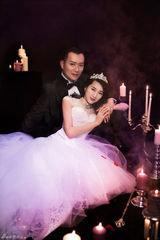 组图：黄海冰与甄锡好事将近 婚纱照甜蜜相拥