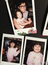 组图：Angela生活照宛若时装秀 超萌小妞爱发箍