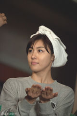 组图：韩剧《King2Hearts》首播 曝河智苑素颜剧照