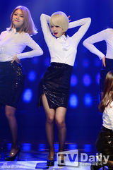 组图：Dal★shabet与AOA等热舞WAPOP演唱会