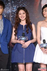 组图：郑元畅挑战多重人格 拖张钧甯“下水”