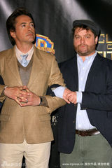 幻灯：ShoWest展会群星璀璨 “欲女”洛佩兹拼人气