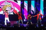 高清组图：SHINee2NE1等出演粉红Play演唱会