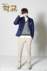 策划：校服军装白大褂 韩版美男制服诱惑
