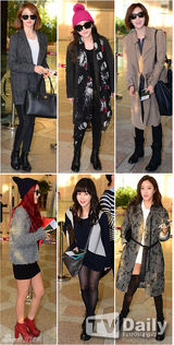组图：韩团T-ara赴京会歌迷现身机场挥手问候
