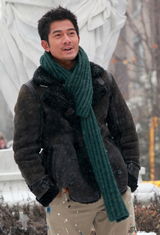 组图：《越来越好》热拍 郭富城徐静蕾雪地玩亲亲