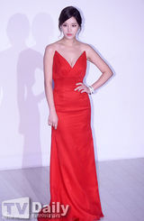 组图：河正宇刘延锡等获2013最闪耀之星奖