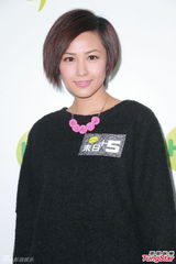 组图：黄芷晴望母亲节前出院 姜皓文慰问黄日华