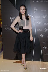 组图：杨恭如拍剧感情空白 孙耀威不拍亲热照