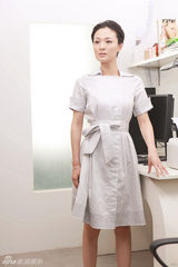 组图：于越OL写真曝光 变身职场精英气质独特