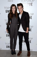 组图：伦敦时装周开幕 各路明星纷纷捧场