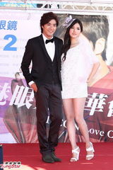 组图：贺军翔情动小周慧敏 赞郑元畅服役照帅气