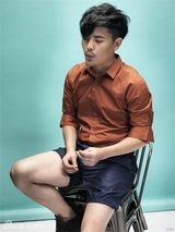 组图：顾峰新歌将首发 宣传照变身小男人