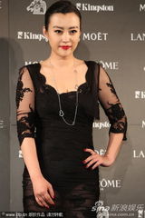 组图：金马奖闭幕庆功酒会获奖者开心亮相