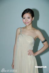 组图：环球传奇娱乐成立 林熹瞳赵哲妤性感出席