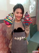 组图：陈慧琳郑伊健联同香港血癌基金圣诞送暖