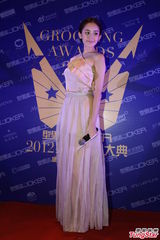 组图：贾乃亮当奶爸有难度 何洁谈释小龙超尴尬