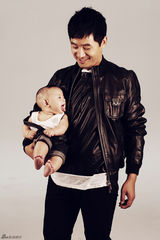 组图：郭晓冬贡献个人摄影 父子亲密合照大秀亲情