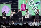 组图：4minute《MCD》两连冠 大秀热辣舞姿