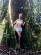 组图：乌克兰真人芭比瓦莱里娅300张美图集锦