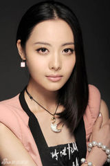 组图：原雨曝光最新写真 可爱女孩造型百变