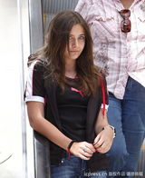 组图：迈克尔-杰克逊女儿帕里斯运动造型亭亭玉立