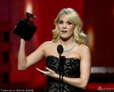 组图：55届格莱美独立势力崛起 新人展风采