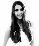 组图：《吸血鬼日记》主创黑白漫展照片曝光