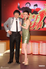 组图：猪哥亮开新节目搭档苗可丽 喊话希望全家团圆