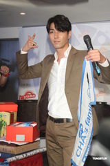 组图：车胜元台湾举行粉丝会 称最佳爱情是家人