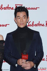 组图：张静初任贤齐等优雅亮相品牌活动