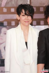 组图：林二汶与友人“黑白配”亮相金像奖红毯