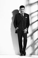 组图：孙淳时装写真大叔范儿酷帅有型