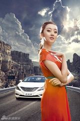 组图：刘洋汽车时尚大片诠释冷艳魅惑