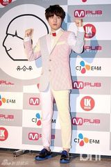 组图：刘承宇出席出道专辑发布尽显可爱魅力