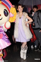 组图：林依晨荣登最受欢迎女演员 锦荣乐陪Jolin