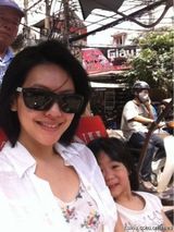 组图：小S晒与女儿合影 母女三人齐夸张做鬼脸