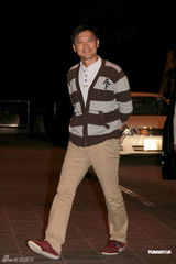 组图：梁靖琪黄敏豪婚宴众星捧场 先忙工作不急造人