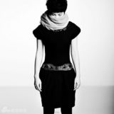 组图：李媛黑白中性写真 演绎帅气版杨晓芸