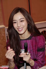 组图：范玮琪将进驻红馆开唱 张柏芝表示会到场