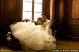 组图： Ella拍摄唯美婚纱照 大婚将展示百变造型