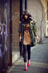 高清图：小宋佳变身百搭女王 潮流杂志街拍出炉