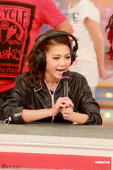 组图：《奖门人》录像 曾志伟周秀娜率众艺人搞怪