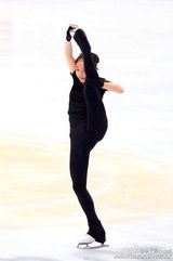 组图：花滑17岁小将李子君清纯可爱获粉丝喜爱