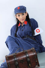 组图：徐黛妮红军系列写真 青涩可爱气质淳朴