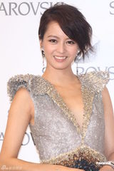 组图：梁咏琪婚后首度来台 造人大计顺其自然